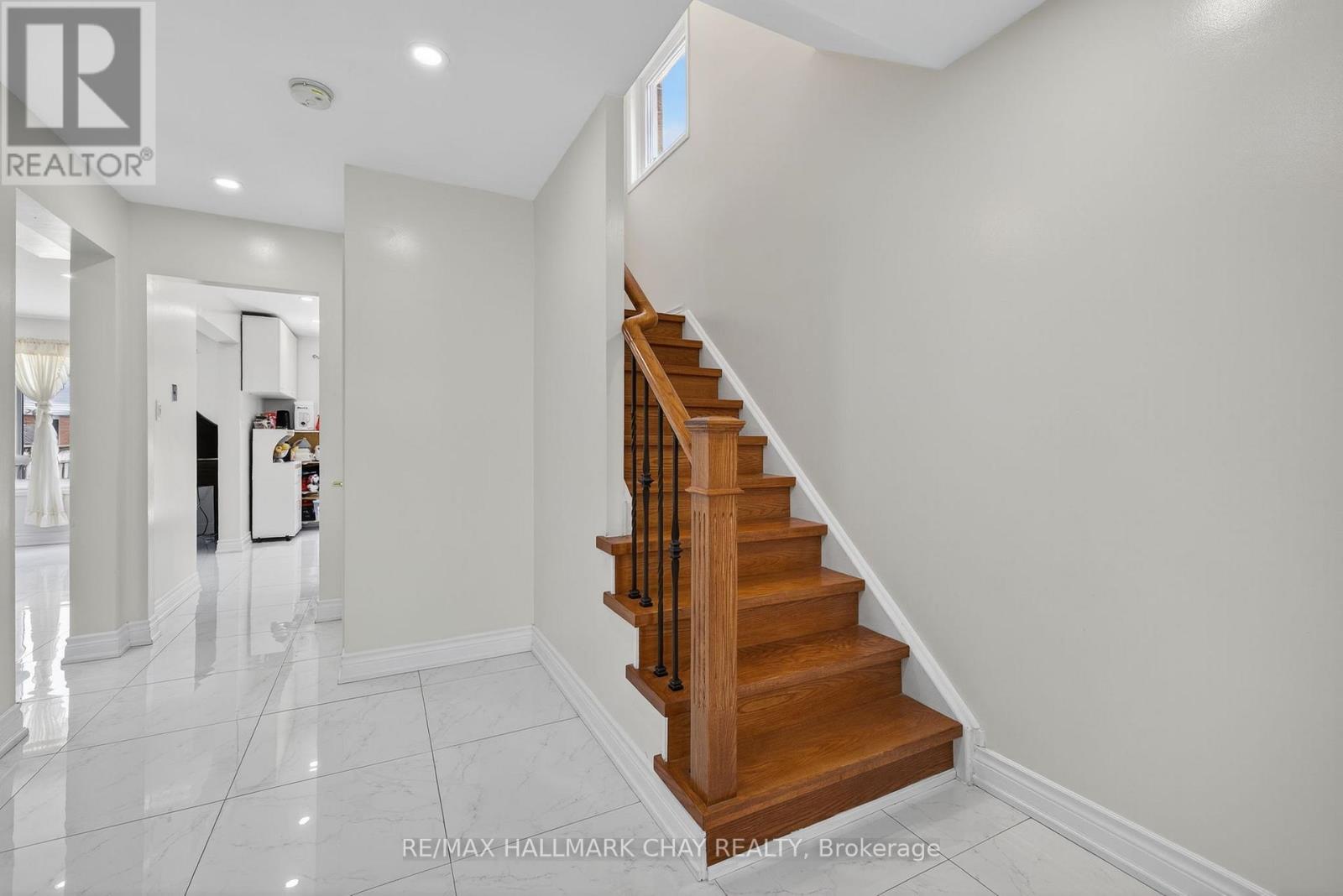 49 Mcknight Crescent, New Tecumseth, Ontario  L0G 1W0 - Photo 4 - N12557794