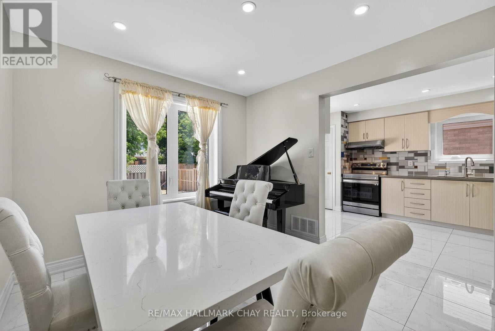 49 Mcknight Crescent, New Tecumseth, Ontario  L0G 1W0 - Photo 8 - N12557794