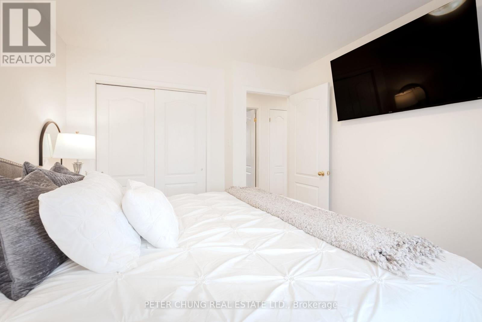 7 Veseli Court, Bradford West Gwillimbury, Ontario  L3Z 3C3 - Photo 17 - N12557802