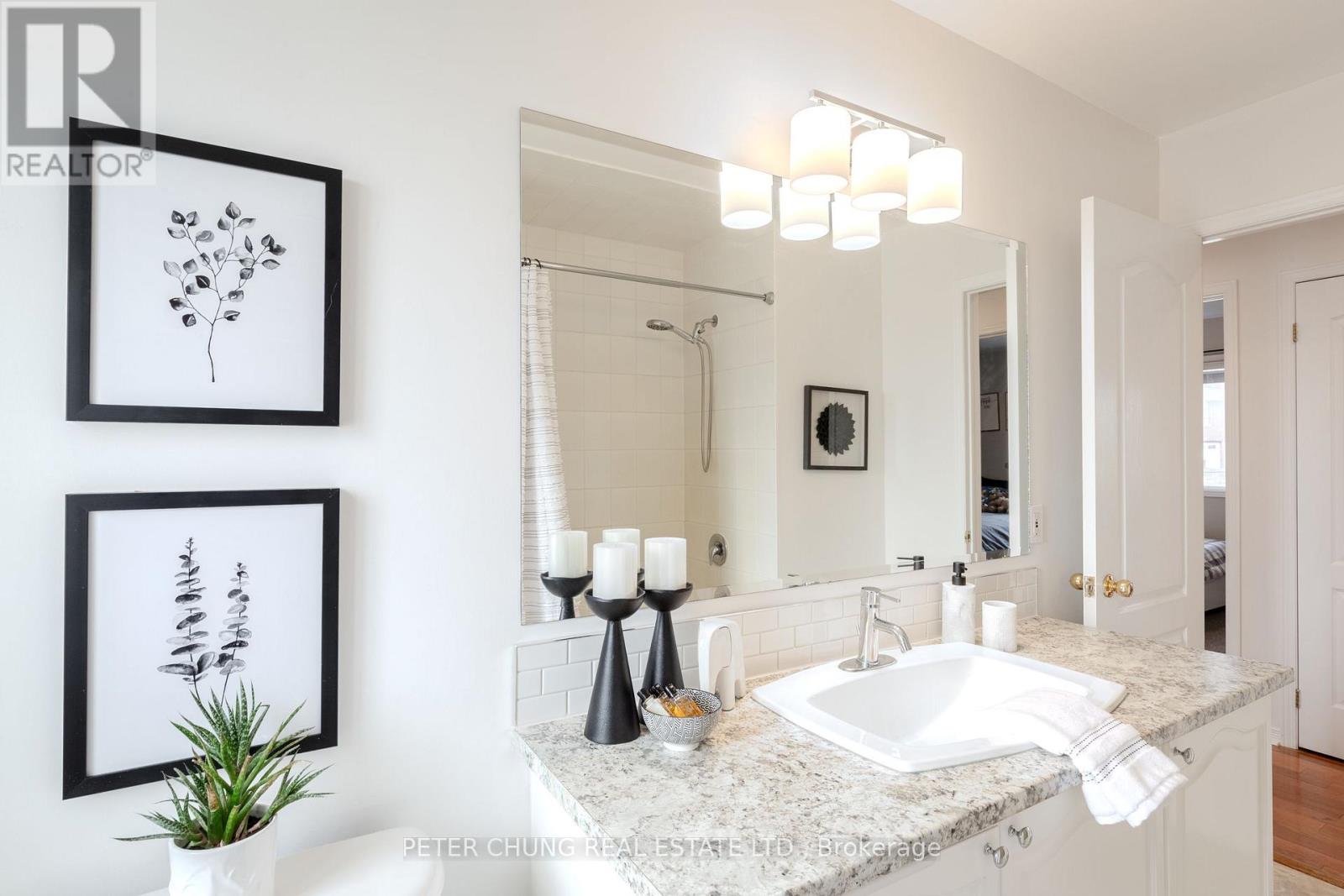 7 Veseli Court, Bradford West Gwillimbury, Ontario  L3Z 3C3 - Photo 28 - N12557802