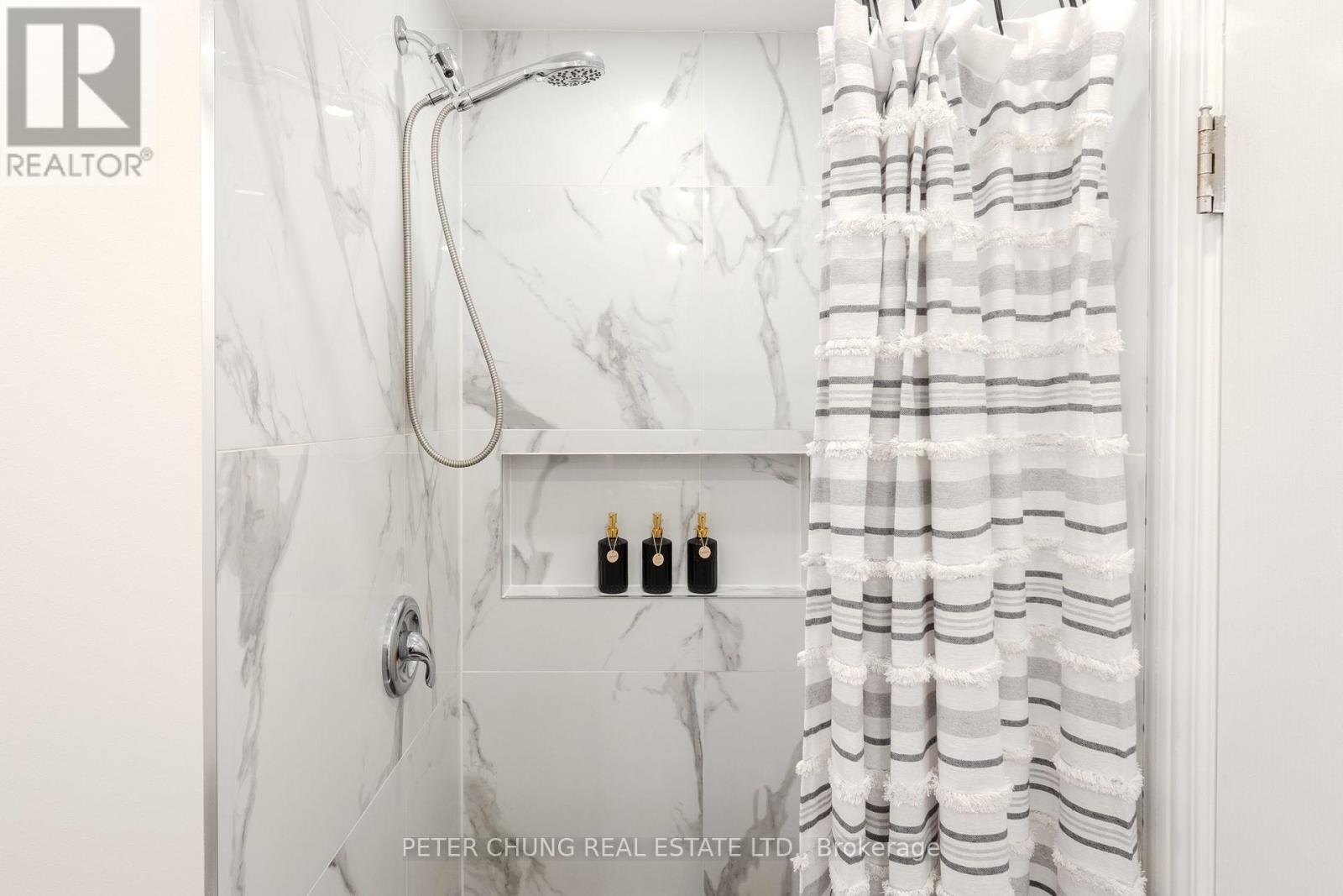 7 Veseli Court, Bradford West Gwillimbury, Ontario  L3Z 3C3 - Photo 40 - N12557802