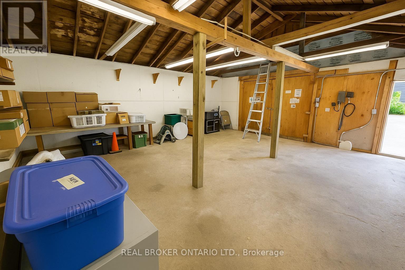 9 Centre Road, Georgina, Ontario L0E 1N0 - Photo 30 - N12557822