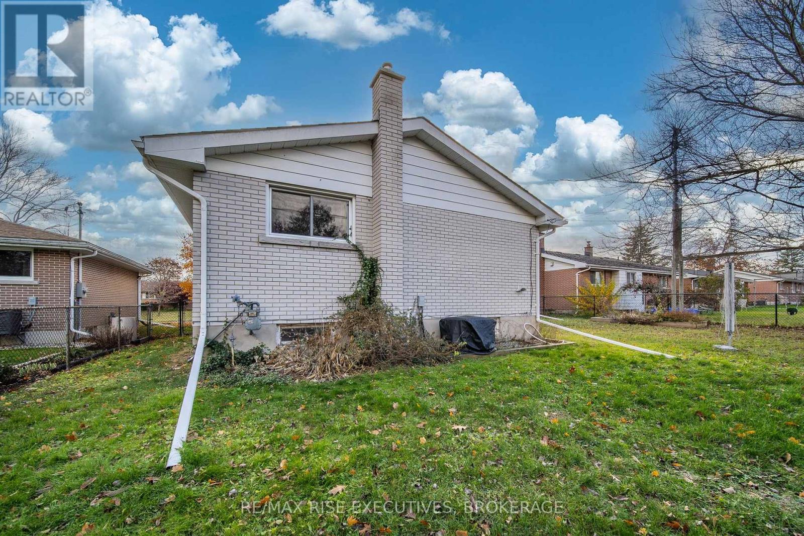 802 Haverhill Drive, Kingston, Ontario  K7M 4V2 - Photo 43 - X12558114