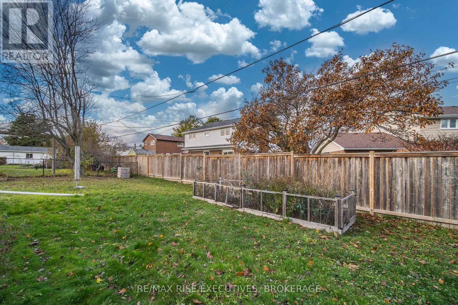 802 Haverhill Drive, Kingston, Ontario  K7M 4V2 - Photo 45 - X12558114