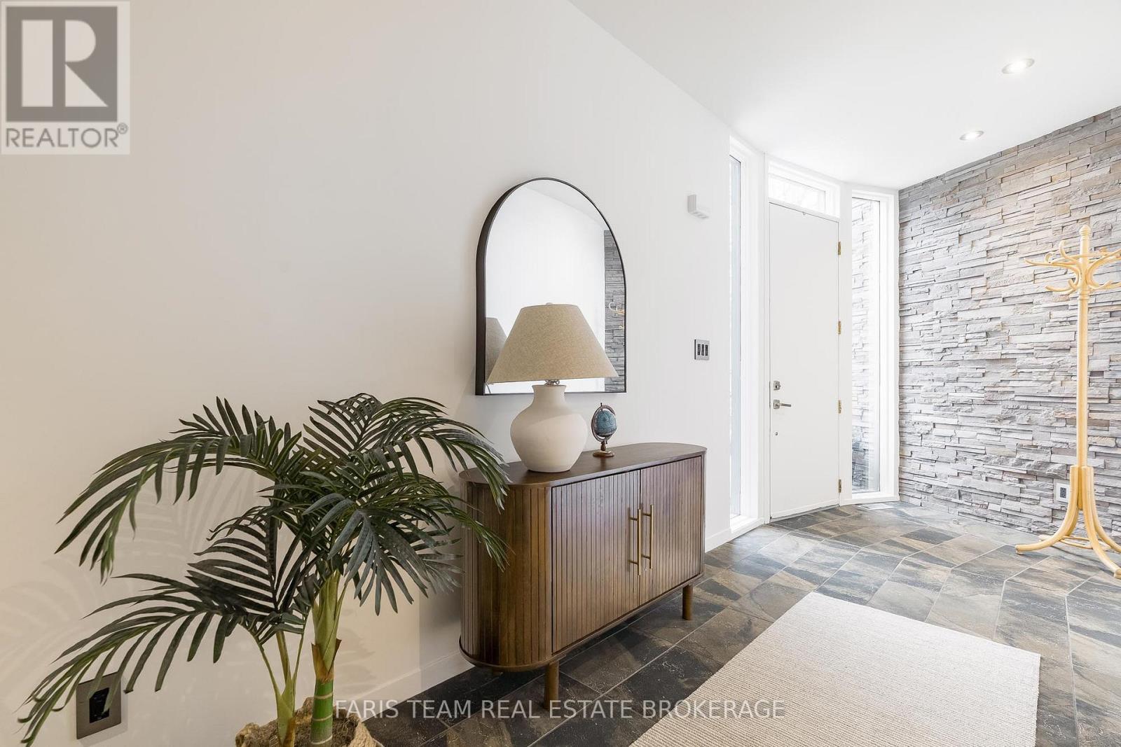 183 Cedar Island Road, Orillia, Ontario  L3V 1T2 - Photo 7 - S12557800