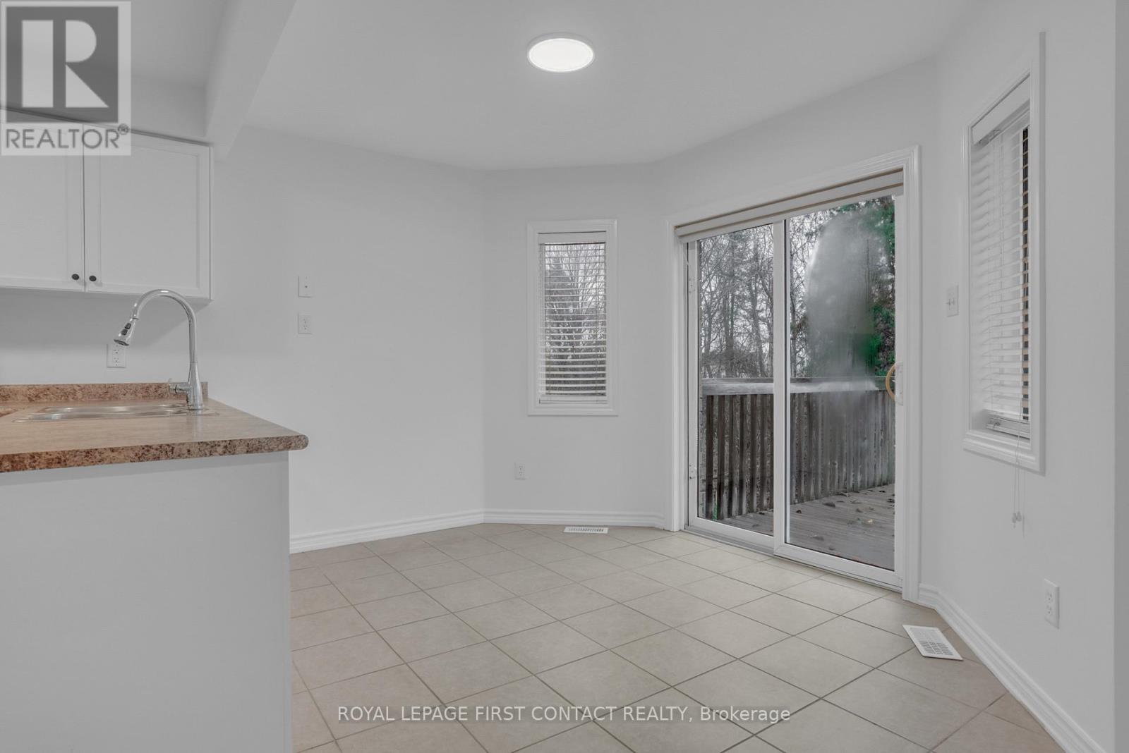 79 Sproule Drive, Barrie, Ontario  L4N 0X5 - Photo 14 - S12557828