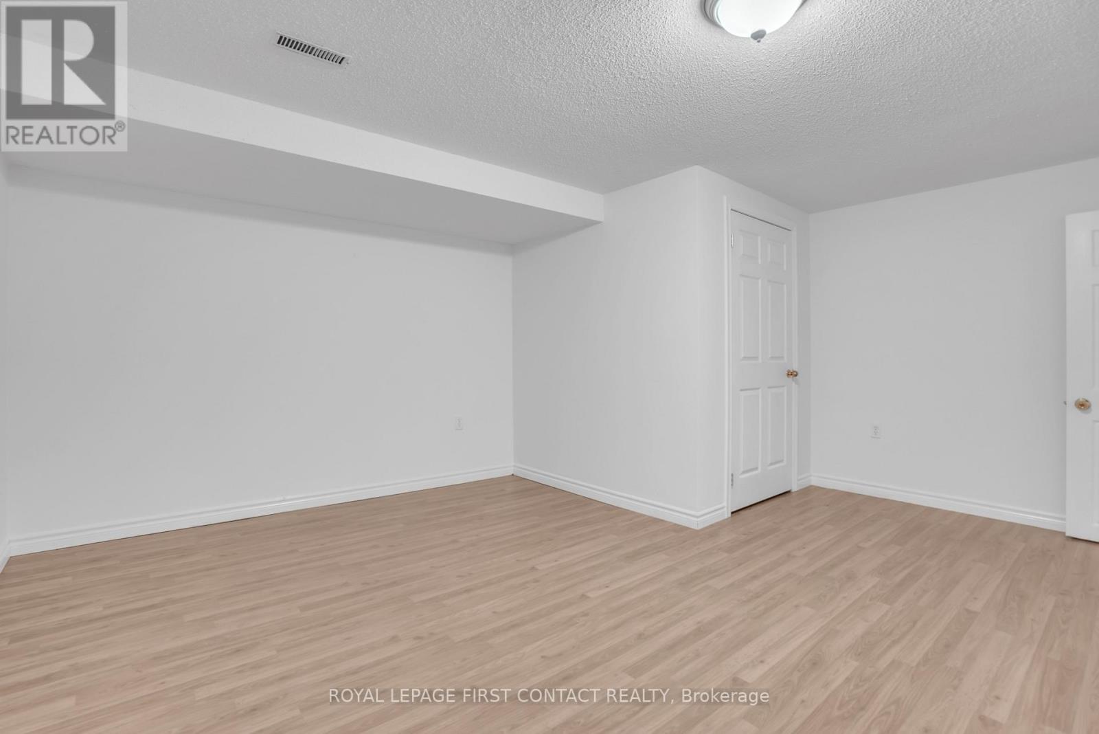 79 Sproule Drive, Barrie, Ontario  L4N 0X5 - Photo 36 - S12557828