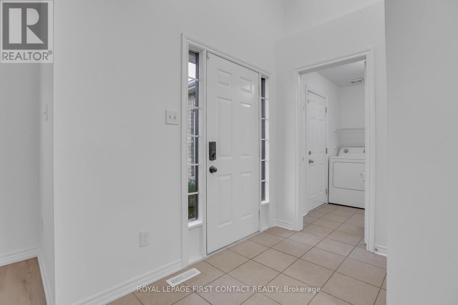 79 Sproule Drive, Barrie, Ontario  L4N 0X5 - Photo 5 - S12557828