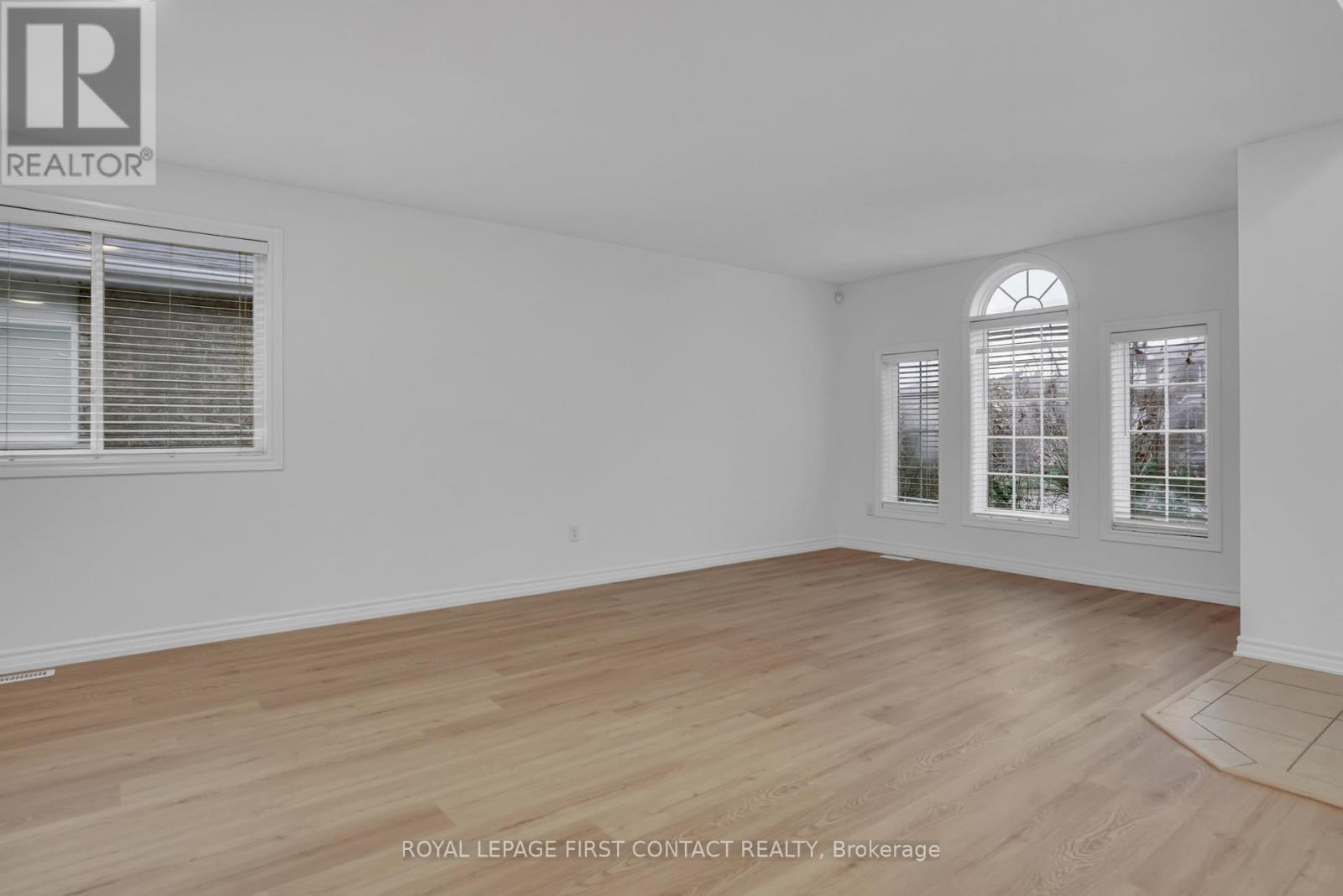 79 Sproule Drive, Barrie, Ontario  L4N 0X5 - Photo 9 - S12557828