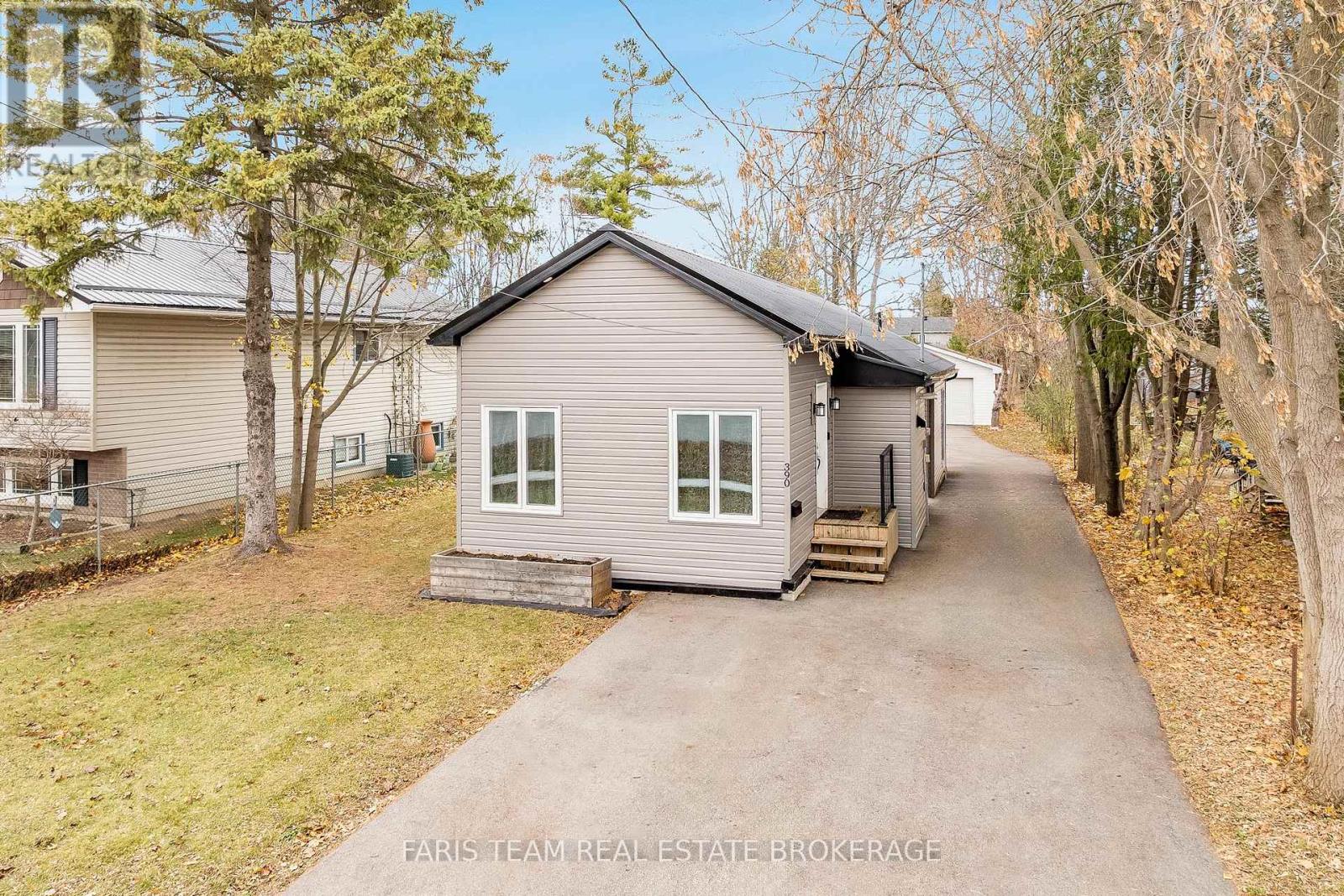 390 GILL STREET, Orillia, Ontario