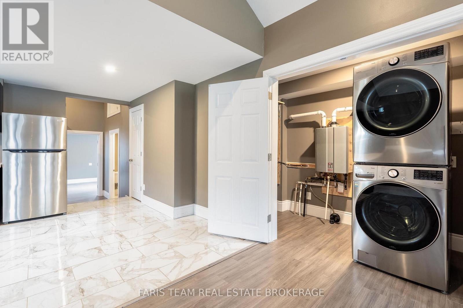 390 Gill Street, Orillia, Ontario  L3V 4K6 - Photo 17 - S12557852