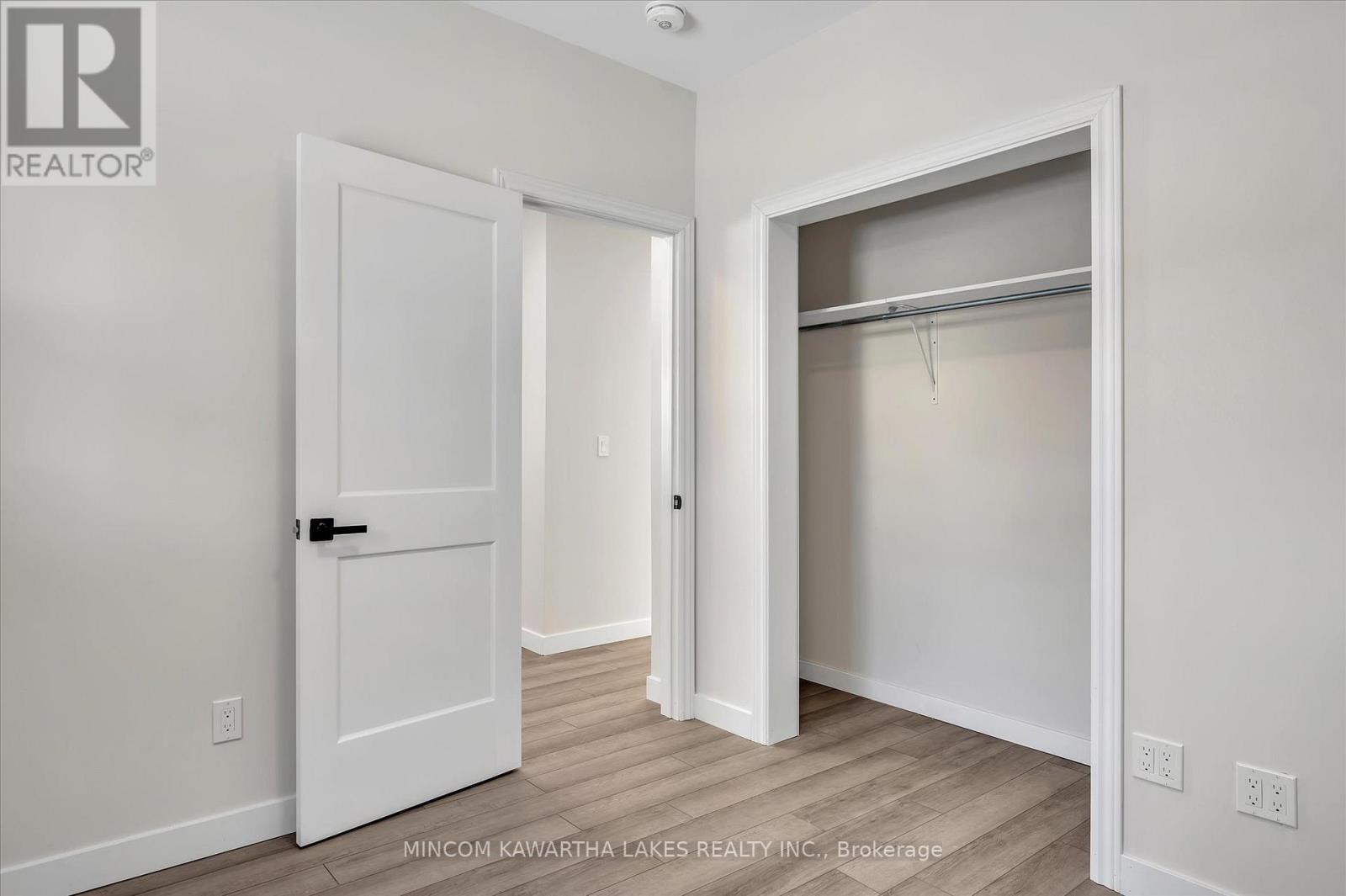 588 Wolfe Street, Peterborough, Ontario  K9J 2L8 - Photo 12 - X12558056