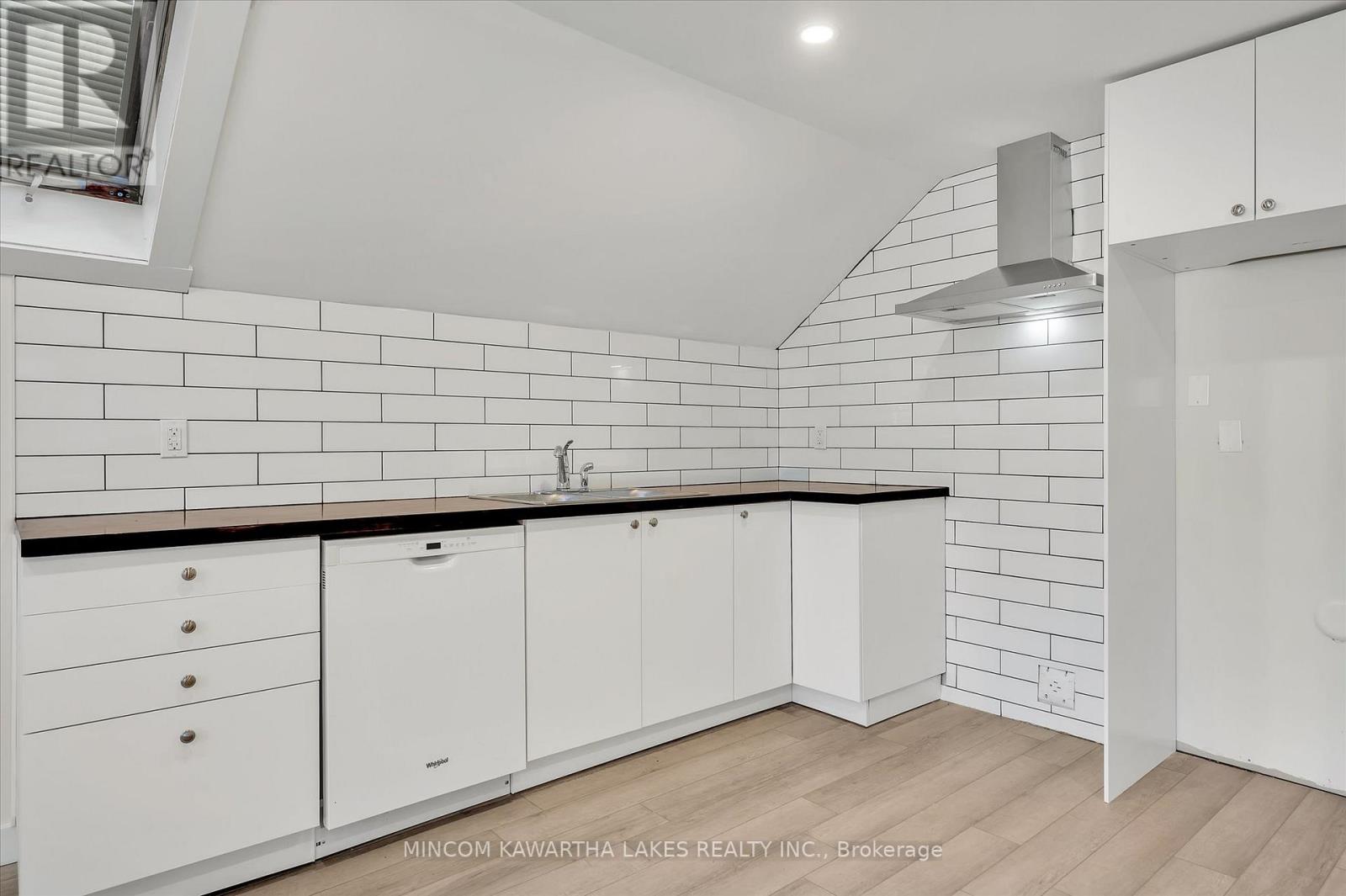 588 Wolfe Street, Peterborough, Ontario  K9J 2L8 - Photo 21 - X12558056