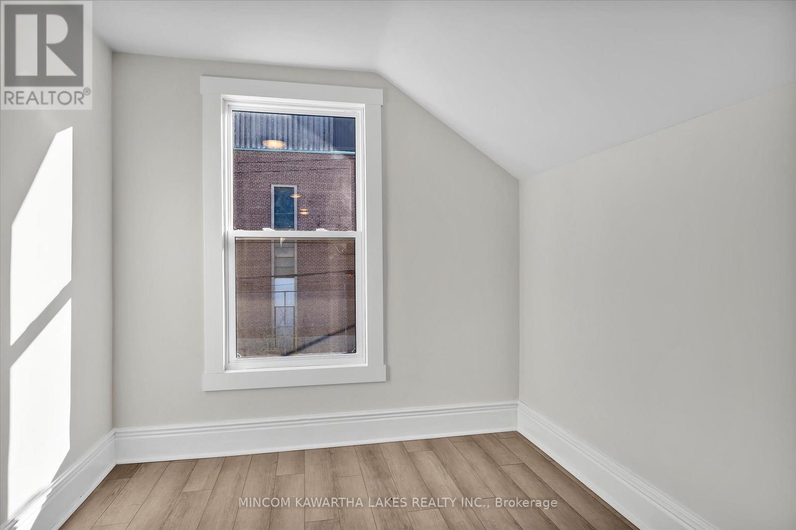 588 Wolfe Street, Peterborough, Ontario  K9J 2L8 - Photo 30 - X12558056