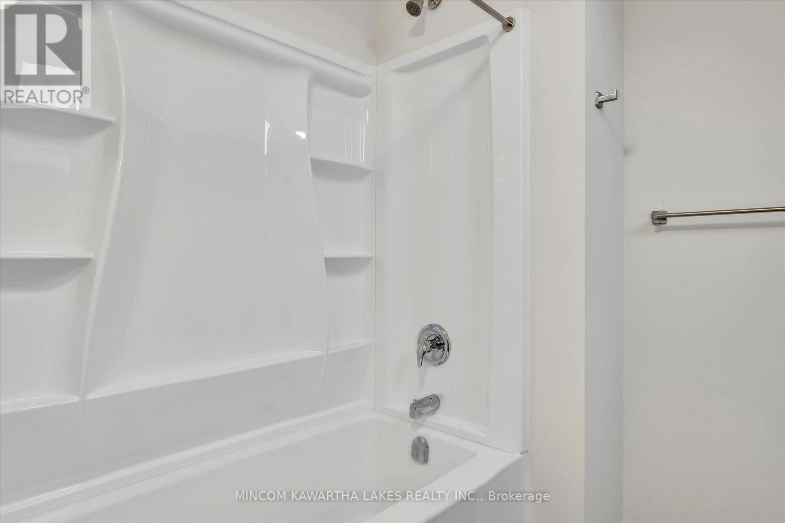 588 Wolfe Street, Peterborough, Ontario  K9J 2L8 - Photo 34 - X12558056