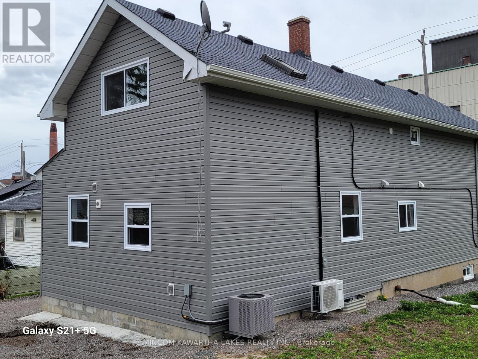 588 Wolfe Street, Peterborough, Ontario  K9J 2L8 - Photo 35 - X12558056