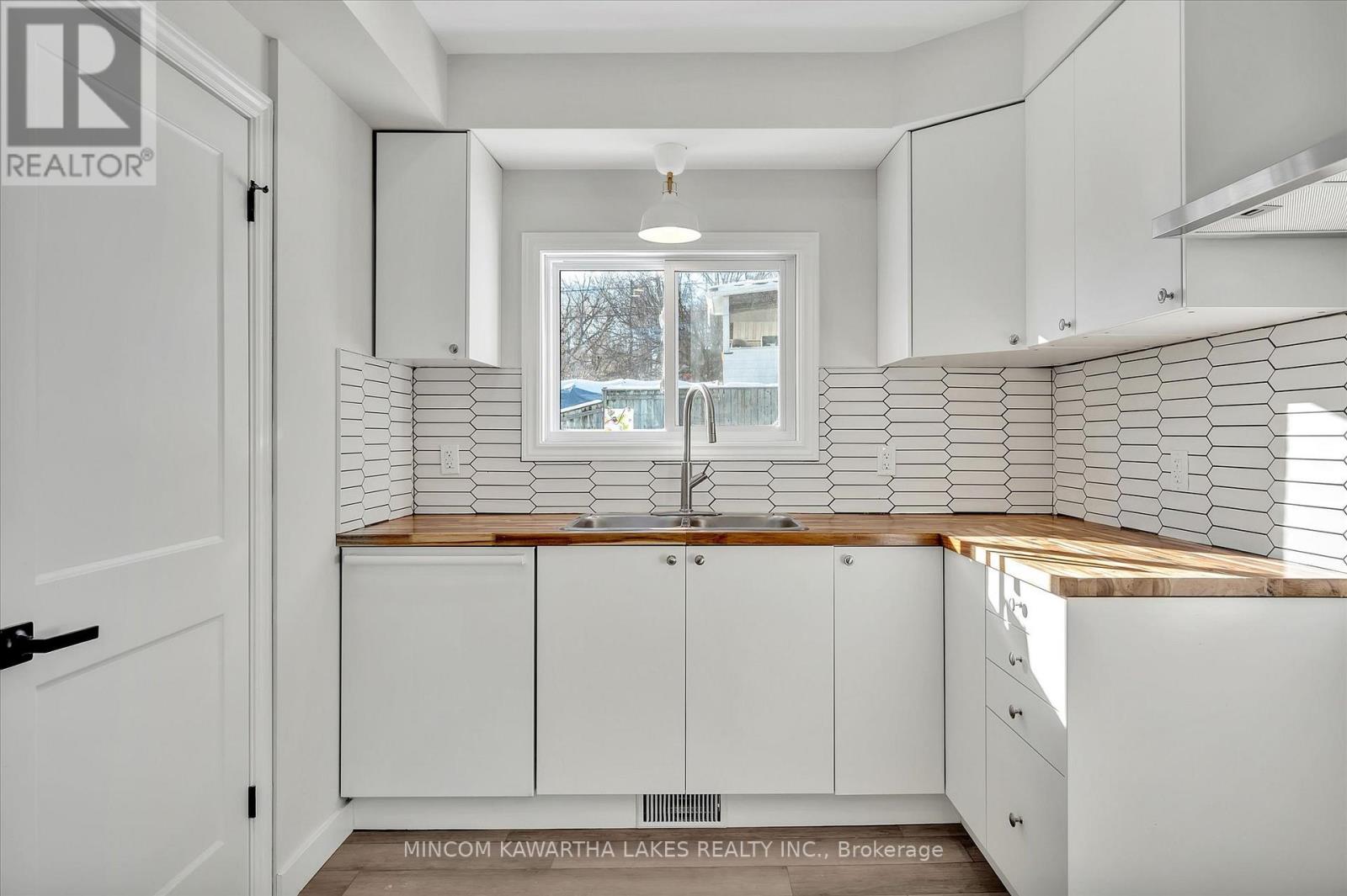 588 Wolfe Street, Peterborough, Ontario  K9J 2L8 - Photo 6 - X12558056