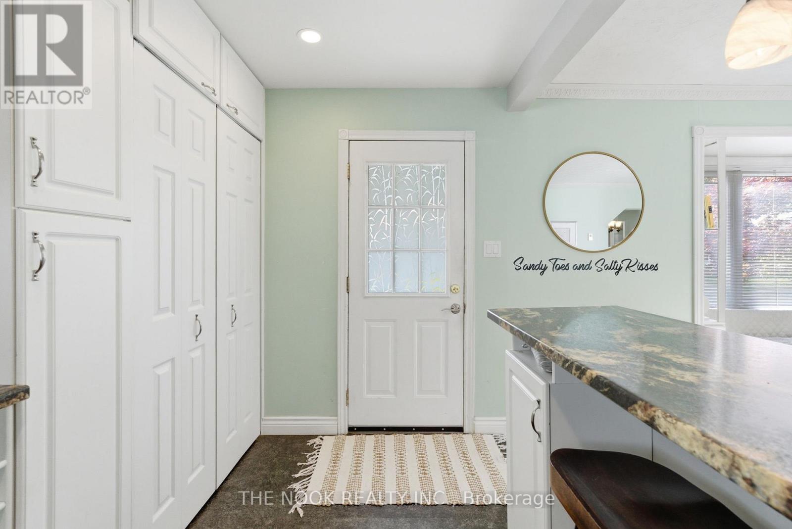 518 Rose Avenue, Peterborough, Ontario  K9J 4E7 - Photo 4 - X12558082