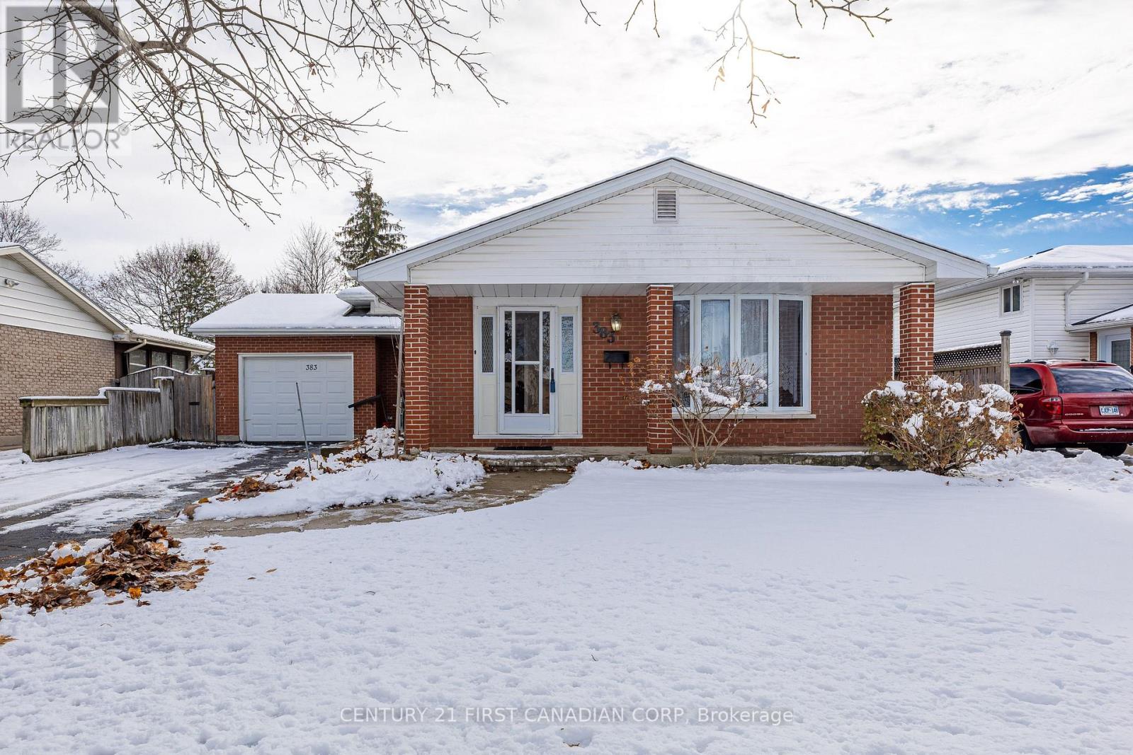 383 Magnolia Crescent, London East, Ontario  N5Y 4T1 - Photo 1 - X12557900