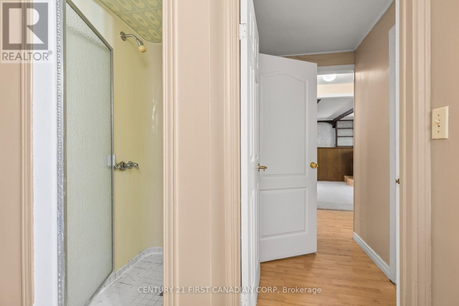 383 Magnolia Crescent, London East, Ontario  N5Y 4T1 - Photo 11 - X12557900