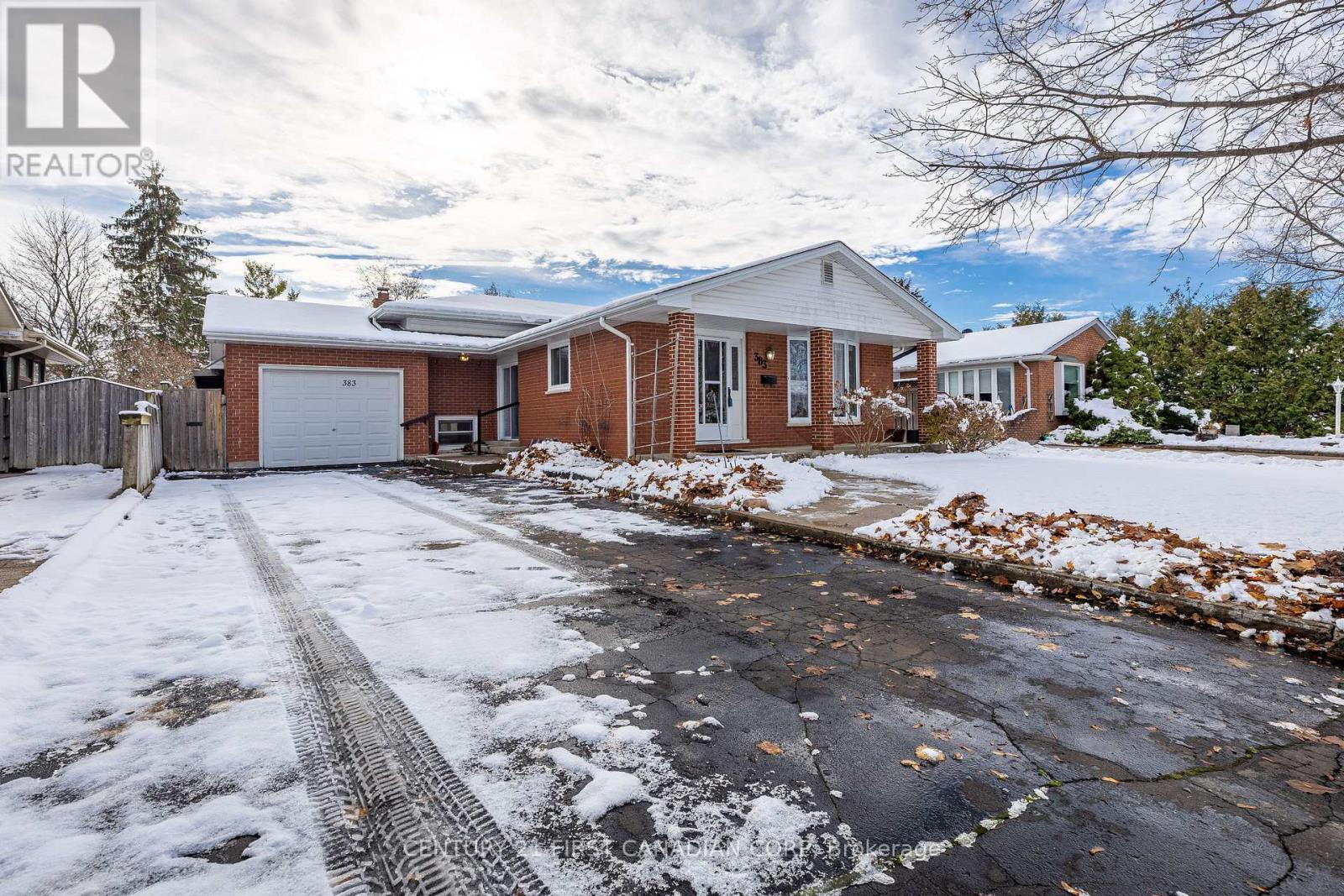 383 Magnolia Crescent, London East, Ontario  N5Y 4T1 - Photo 3 - X12557900