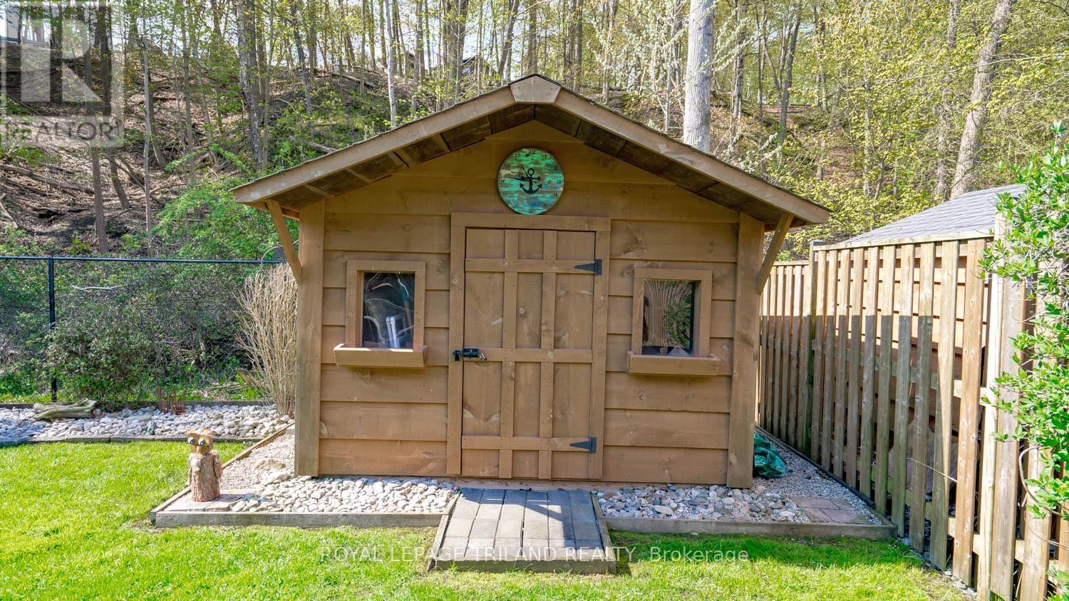 374 George Street, Central Elgin, Ontario N5L 1G4 - Photo 22 - X12557992