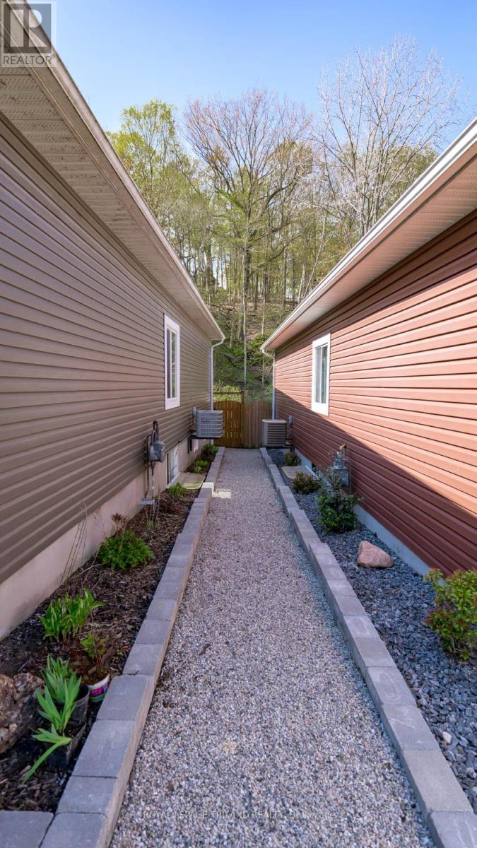 374 George Street, Central Elgin, Ontario N5L 1G4 - Photo 23 - X12557992