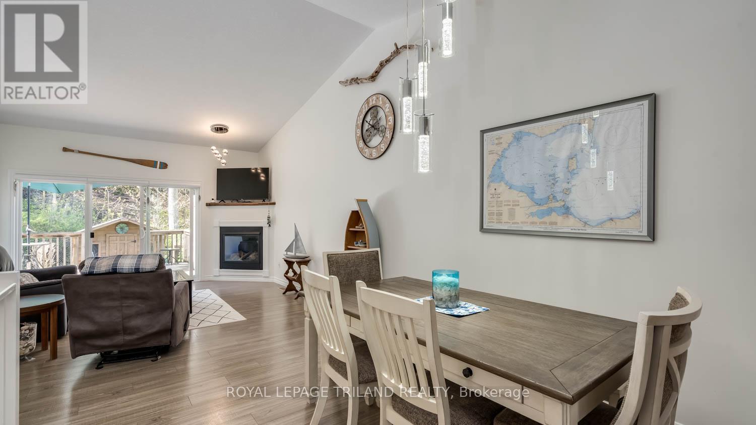 374 George Street, Central Elgin, Ontario N5L 1G4 - Photo 4 - X12557992