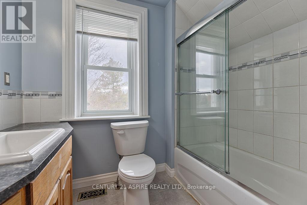 75 Bonnechere St Street E, Bonnechere Valley, Ontario  K0J 1T0 - Photo 26 - X12558118