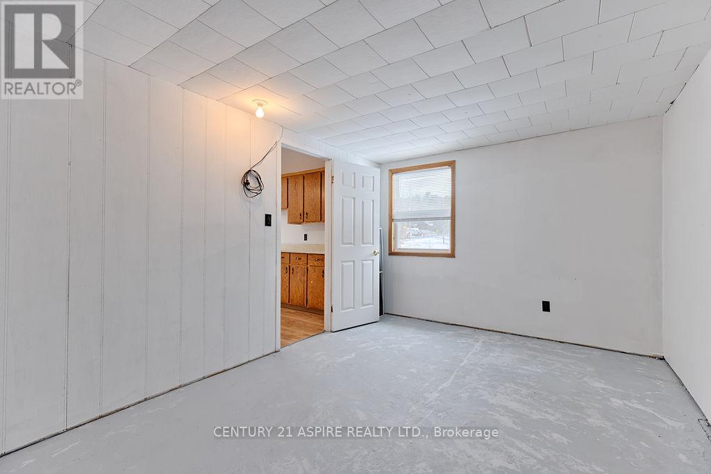 75 Bonnechere St Street E, Bonnechere Valley, Ontario  K0J 1T0 - Photo 6 - X12558118