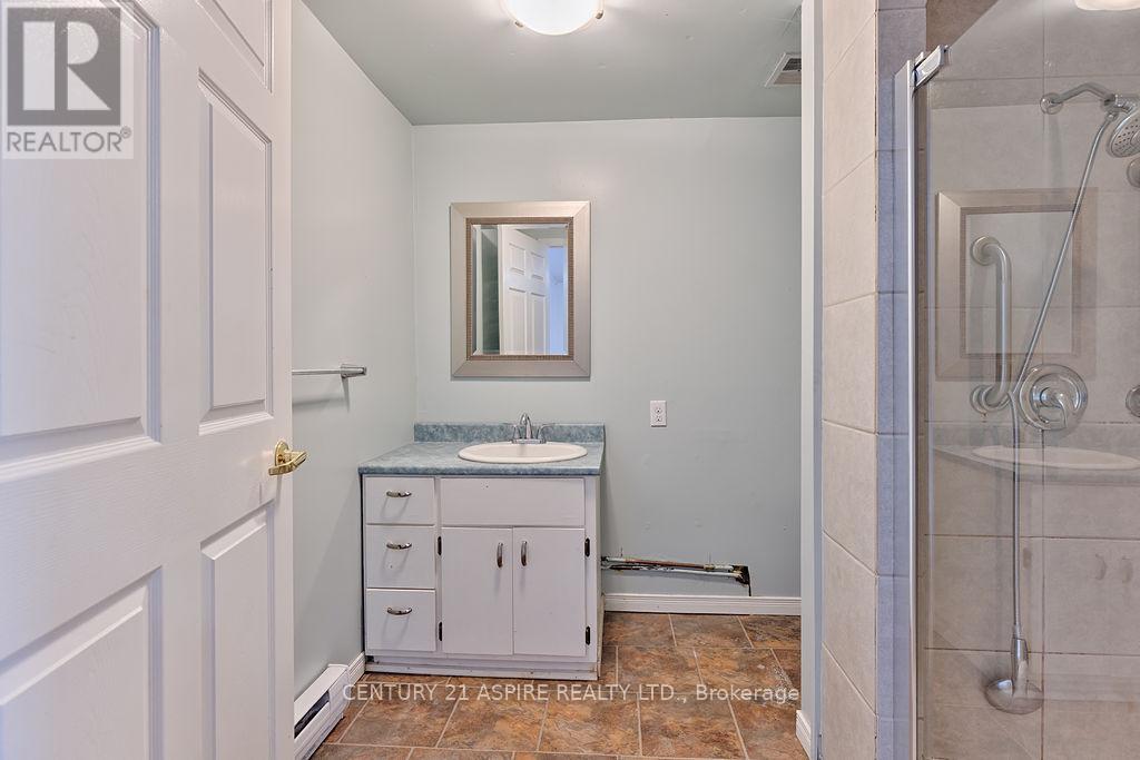 75 Bonnechere St Street E, Bonnechere Valley, Ontario  K0J 1T0 - Photo 8 - X12558118