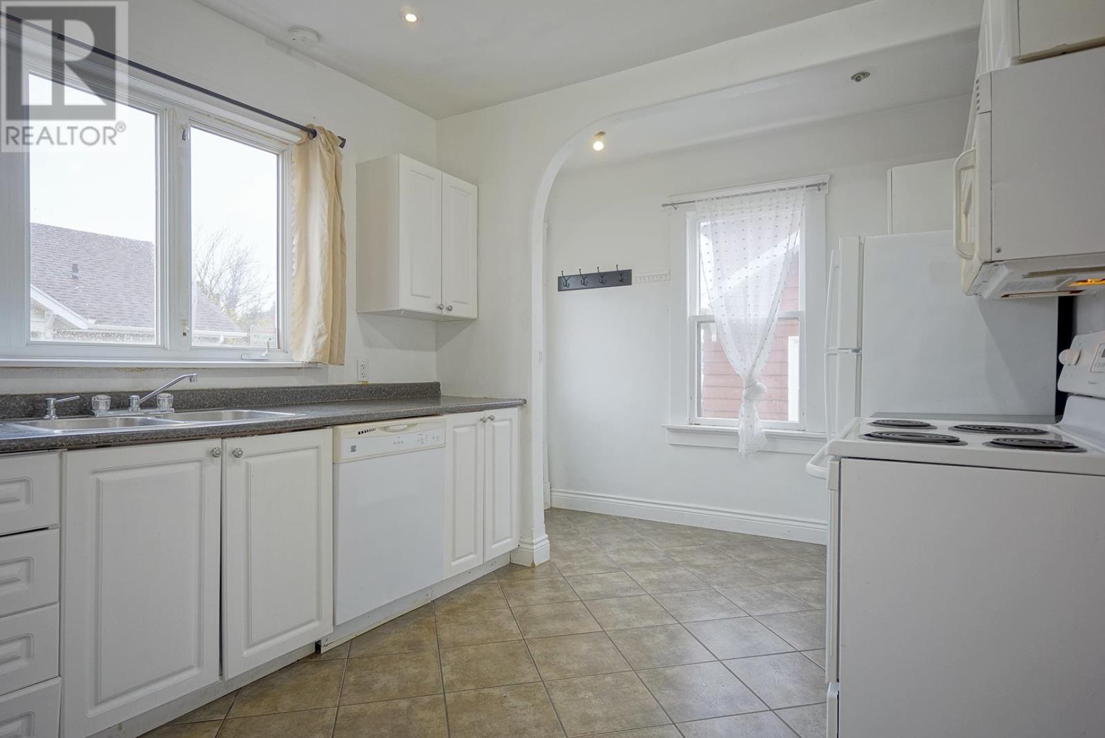 A&b 158 Granville Street, Summerside, Prince Edward Island  C1N 3A4 - Photo 17 - 202527815