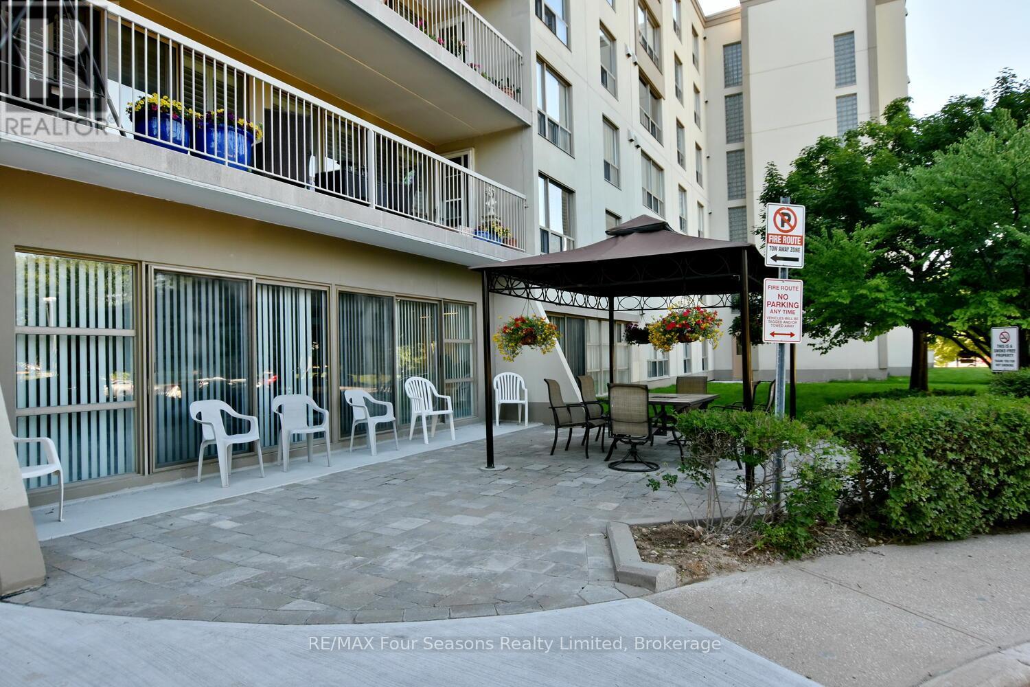 505 - 172 Eighth Street, Collingwood, Ontario  L9Y 4T2 - Photo 4 - S12451550