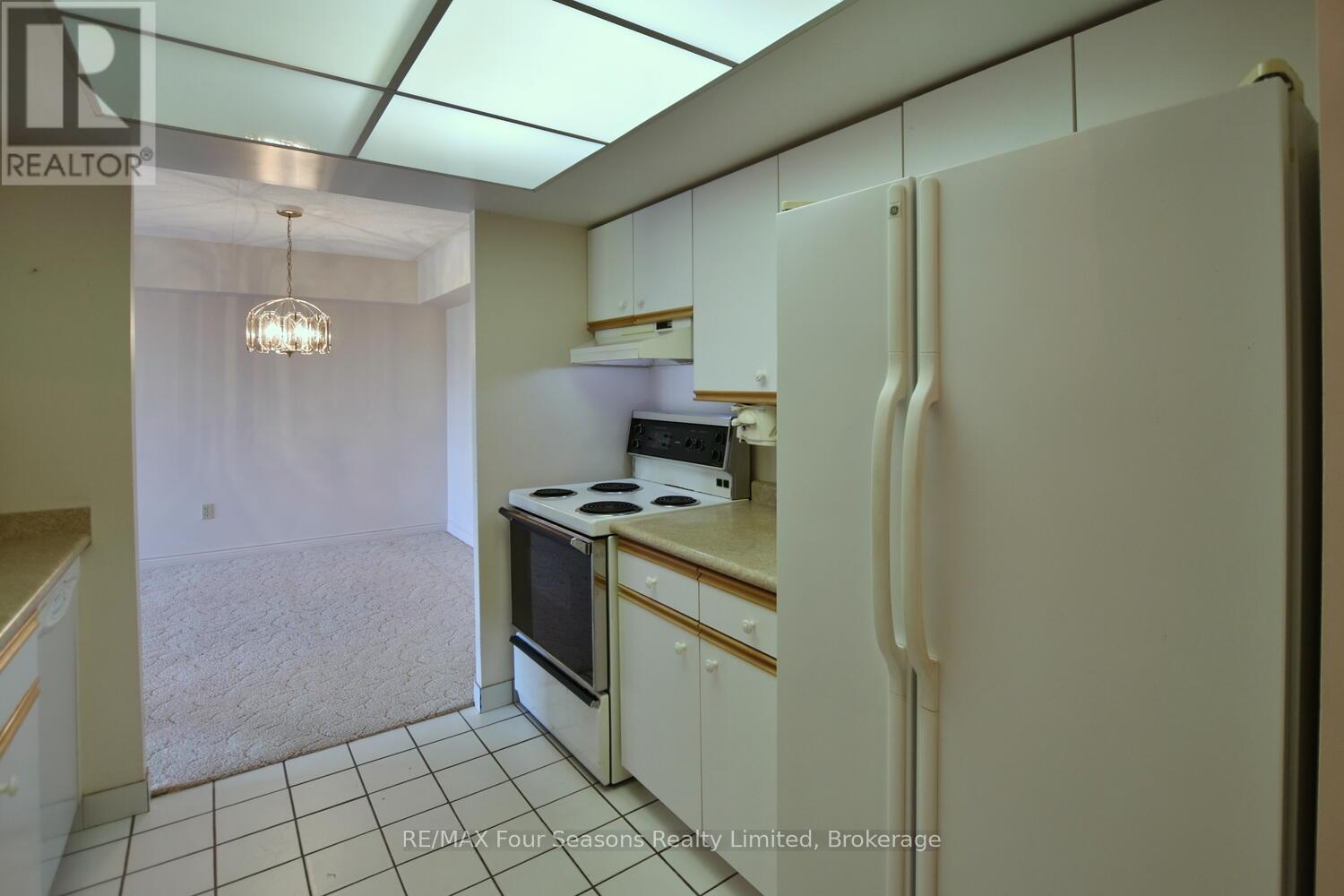 505 - 172 Eighth Street, Collingwood, Ontario  L9Y 4T2 - Photo 9 - S12451550