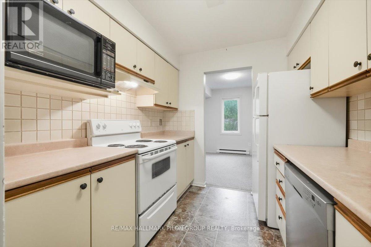 A - 85 Findlay Avenue, Carleton Place, Ontario  K7C 4G7 - Photo 8 - X12557896