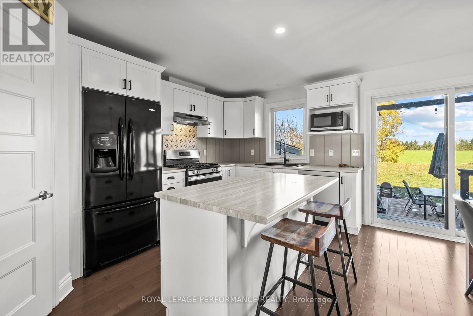 279 Belfort Street, Russell, Ontario  K0A 1W0 - Photo 15 - X12557942