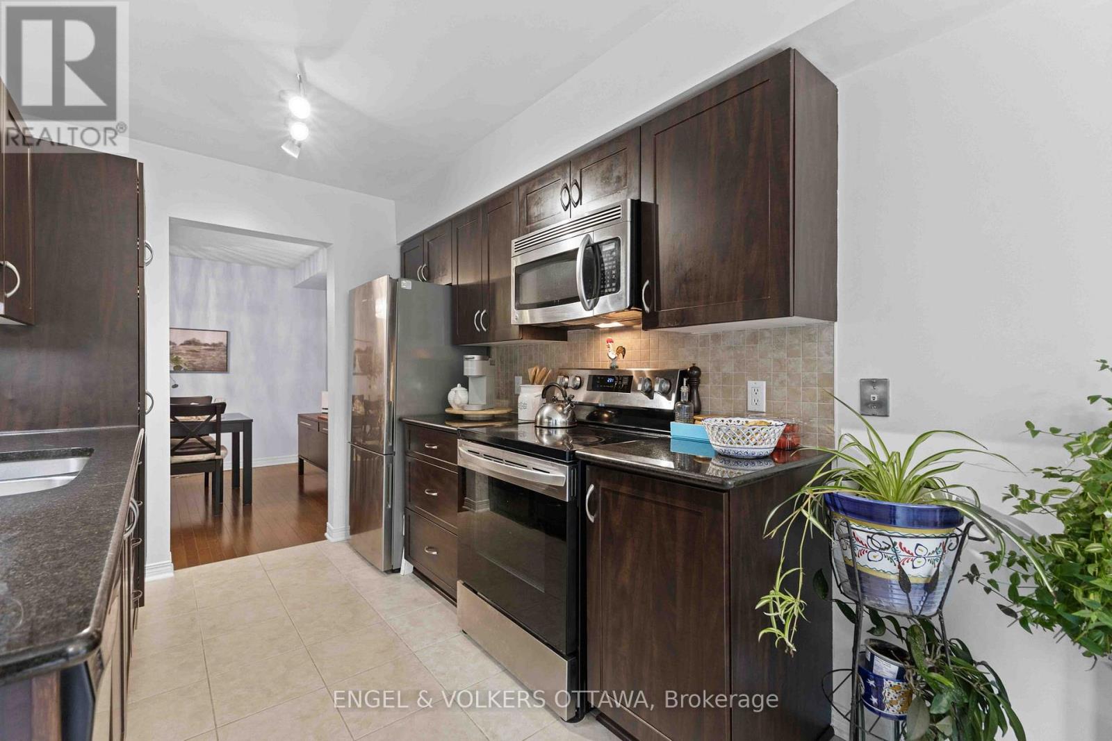 21 Kimberwick Crescent, Ottawa, Ontario  K1V 1K6 - Photo 9 - X12557970