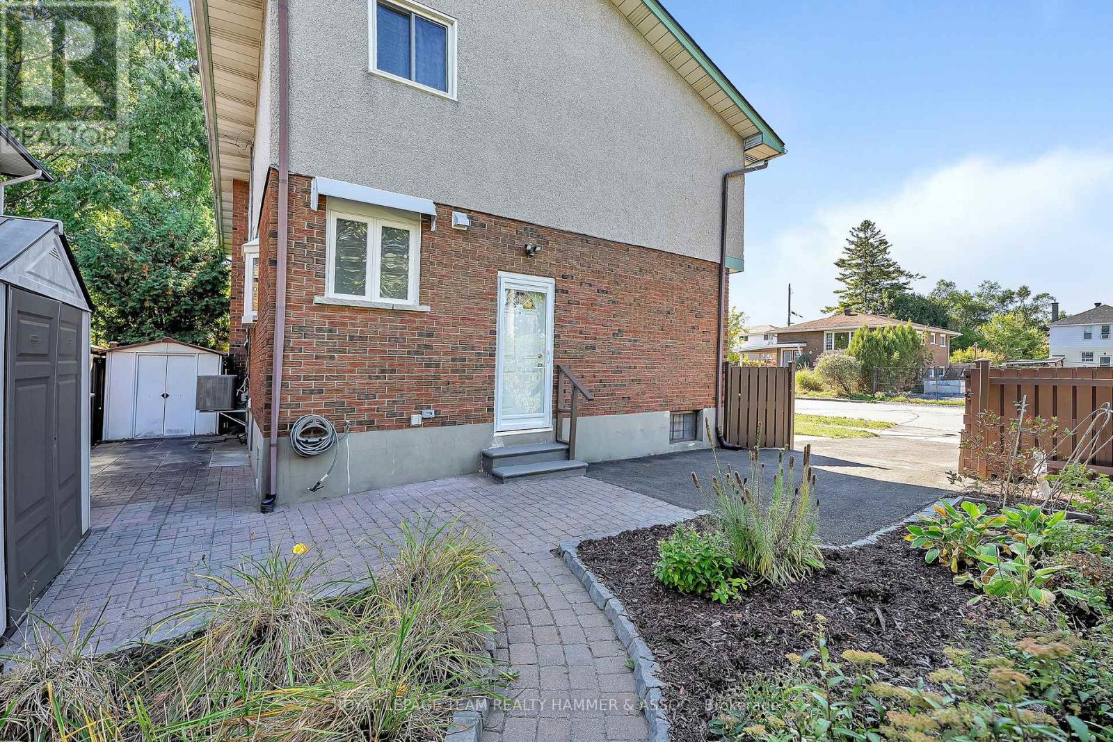 345 Poulin Avenue, Ottawa, Ontario  K2B 5T9 - Photo 34 - X12558016