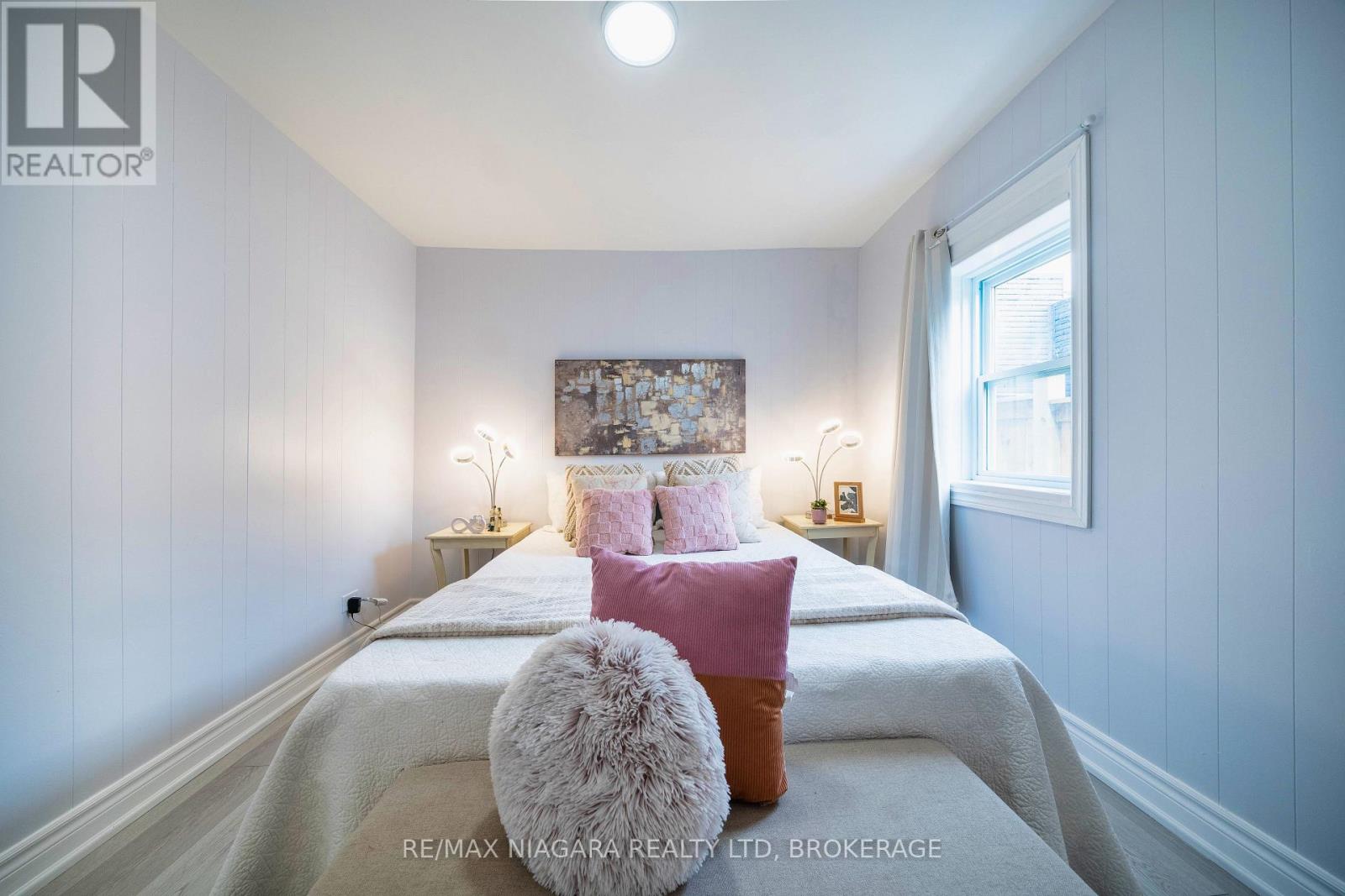 402 The Queensway South, Georgina, Ontario  L4P 2C5 - Photo 20 - N12557984