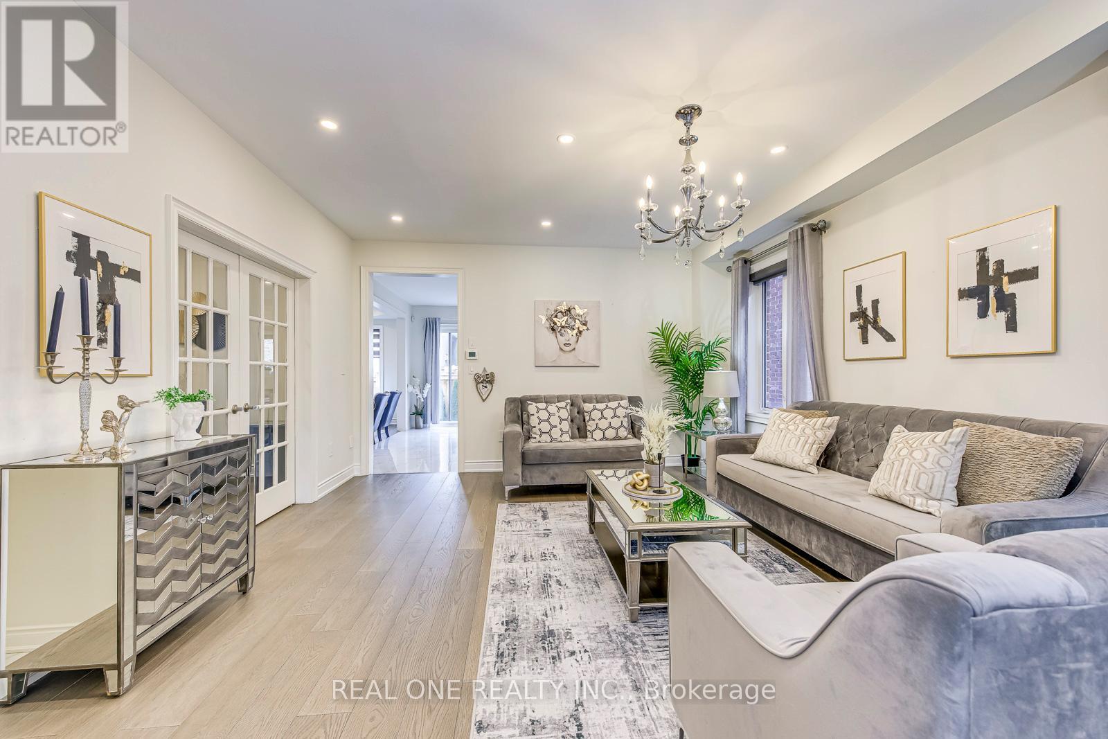 463 Grindstone Trail, Oakville, Ontario  L6H 7H5 - Photo 6 - W12557798