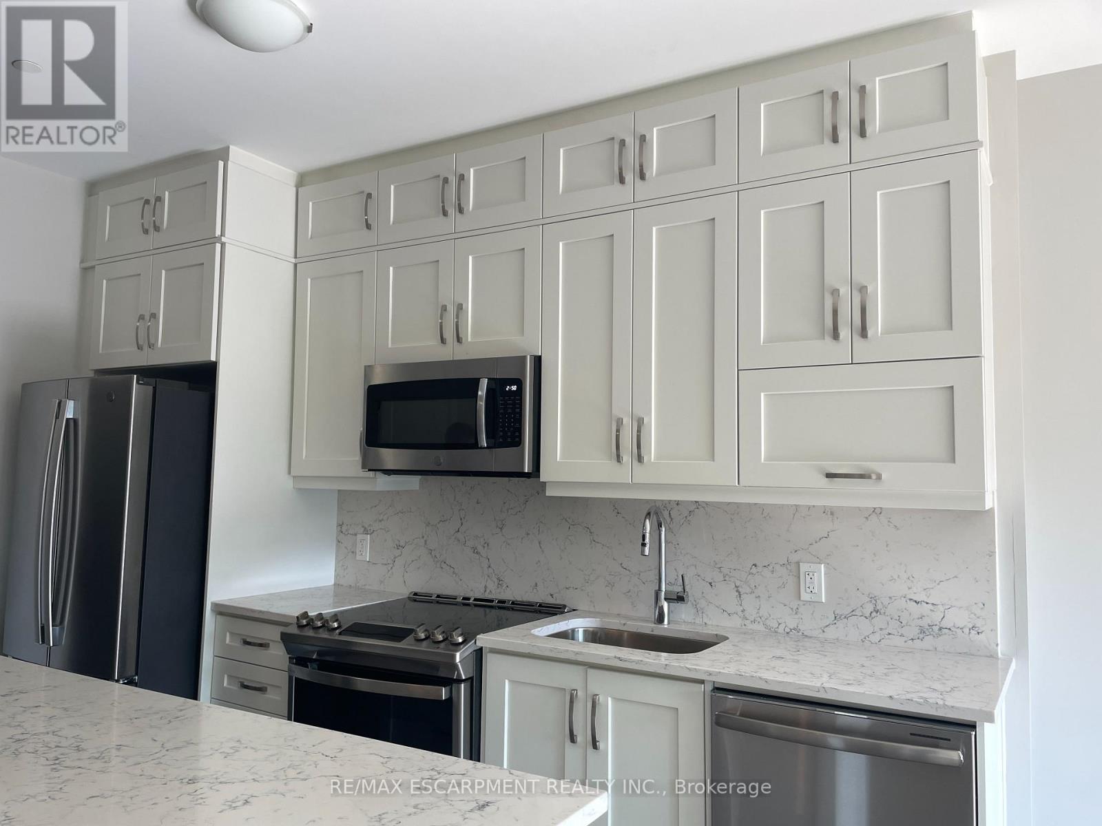 502 - 102 Grovewood Common, Oakville, Ontario  L6H 0X2 - Photo 13 - W12557812