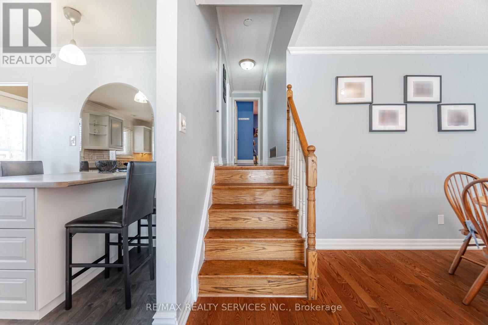 8 Reigate Avenue, Brampton, Ontario L6V 2C9 - Photo 13 - W12557814