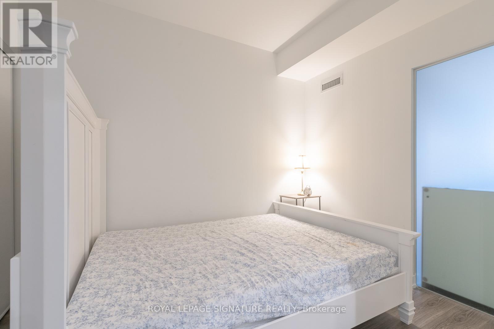 303 - 28 Ann Street, Mississauga, Ontario  L5G 0E1 - Photo 12 - W12557834