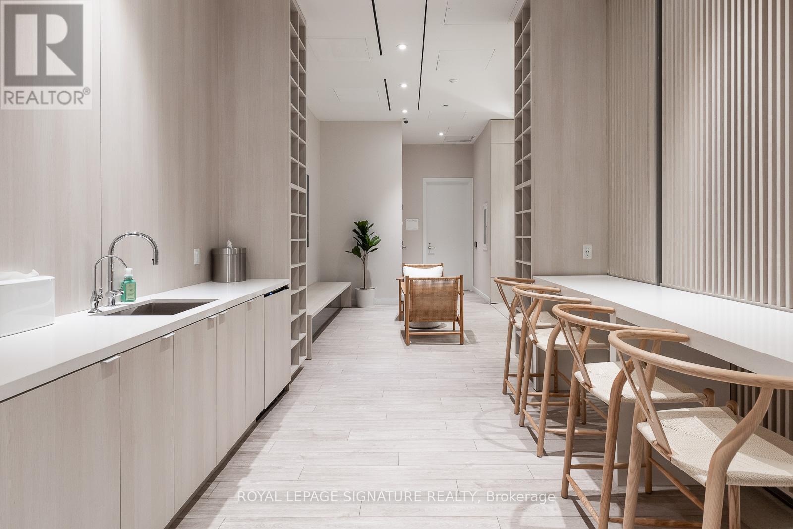 303 - 28 Ann Street, Mississauga, Ontario  L5G 0E1 - Photo 25 - W12557834