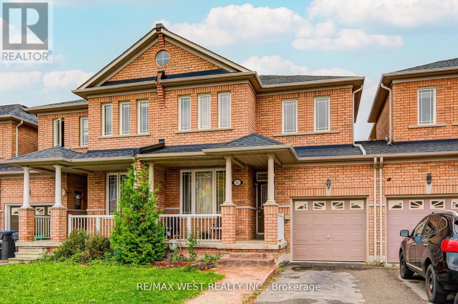 12 Eaglefield Gate, Brampton, Ontario  L7A 3S2 - Photo 2 - W12557844