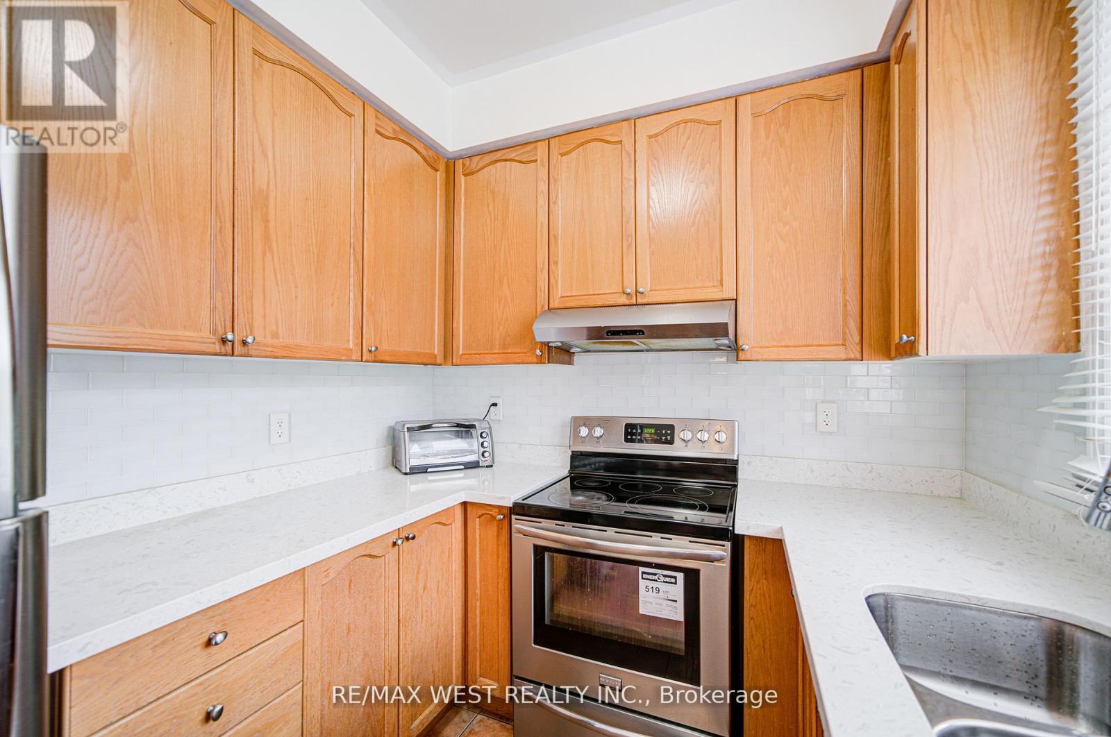 12 Eaglefield Gate, Brampton, Ontario  L7A 3S2 - Photo 22 - W12557844