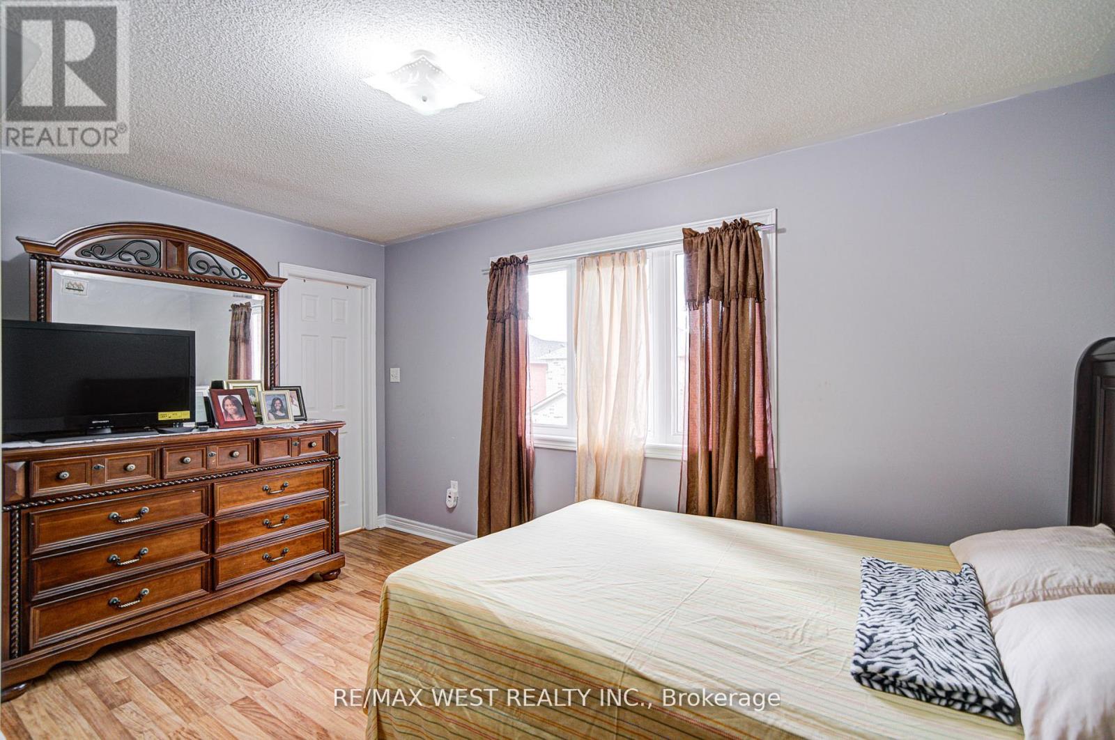 12 Eaglefield Gate, Brampton, Ontario  L7A 3S2 - Photo 33 - W12557844
