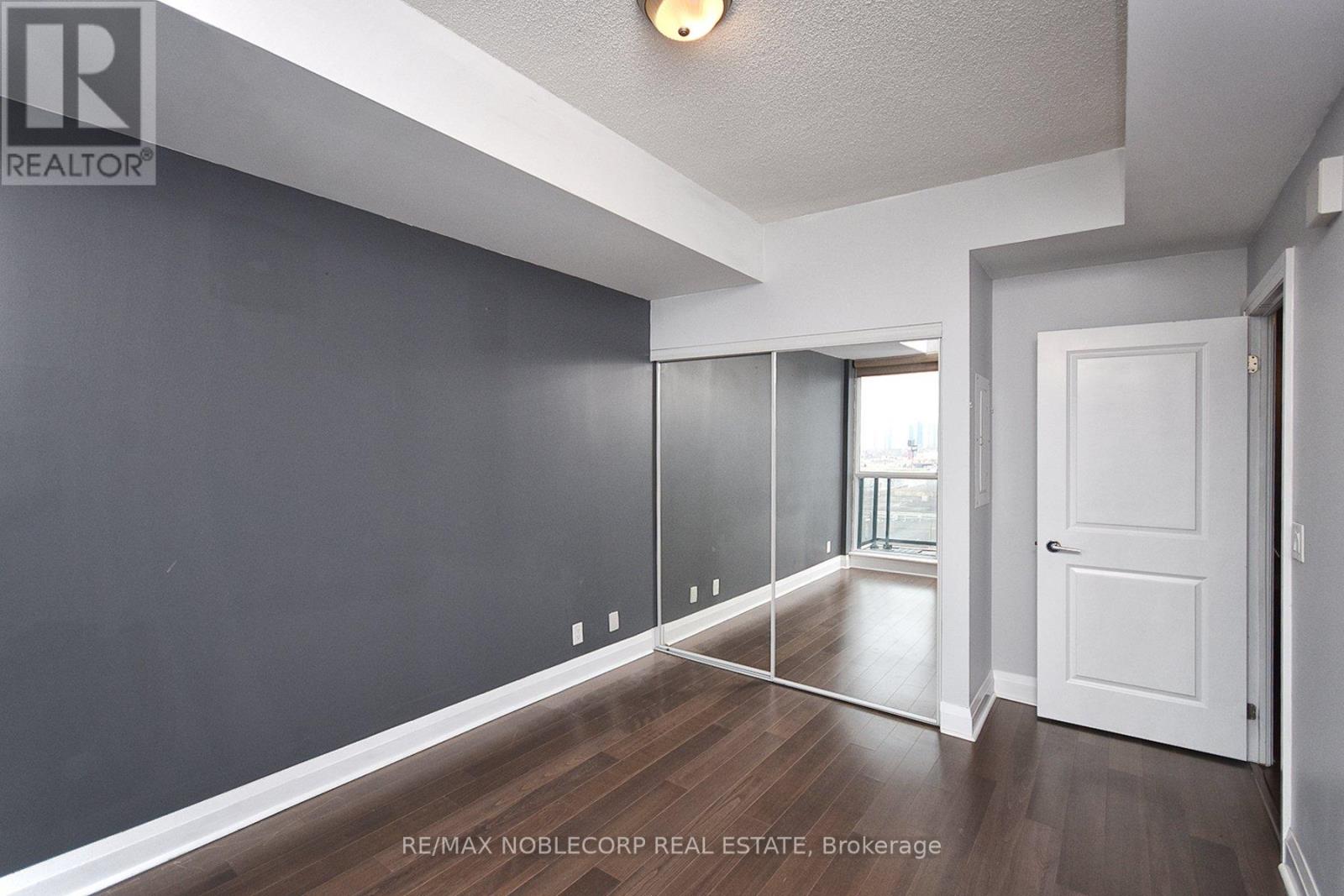 802 - 1185 The Queensway Way, Toronto, Ontario  M8Z 0C6 - Photo 19 - W12557848