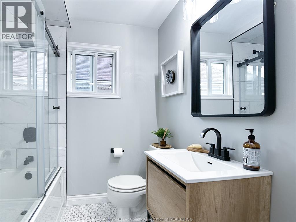 131 Elm, Windsor, Ontario  N9A 5G9 - Photo 25 - 25029123