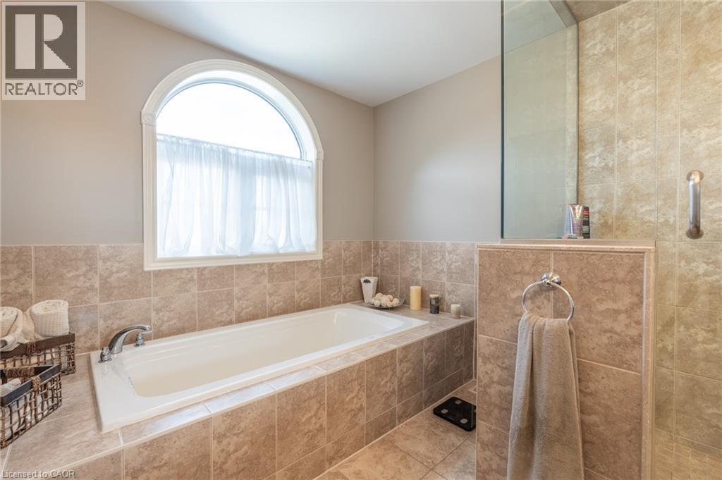 28 Southmeadow Crescent, Stoney Creek, Ontario  L8G 3E5 - Photo 26 - 40788964